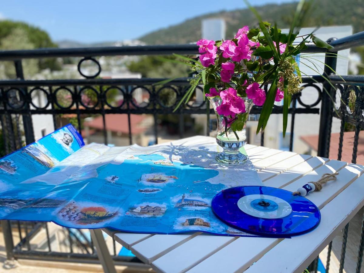 Merve Apartments, Your Home From Home In Central Bodrum, Street Cats Frequent The Property, Not All Apartments Have Balconies , Ground Floor Have Terrace With Table And Chairs Экстерьер фото